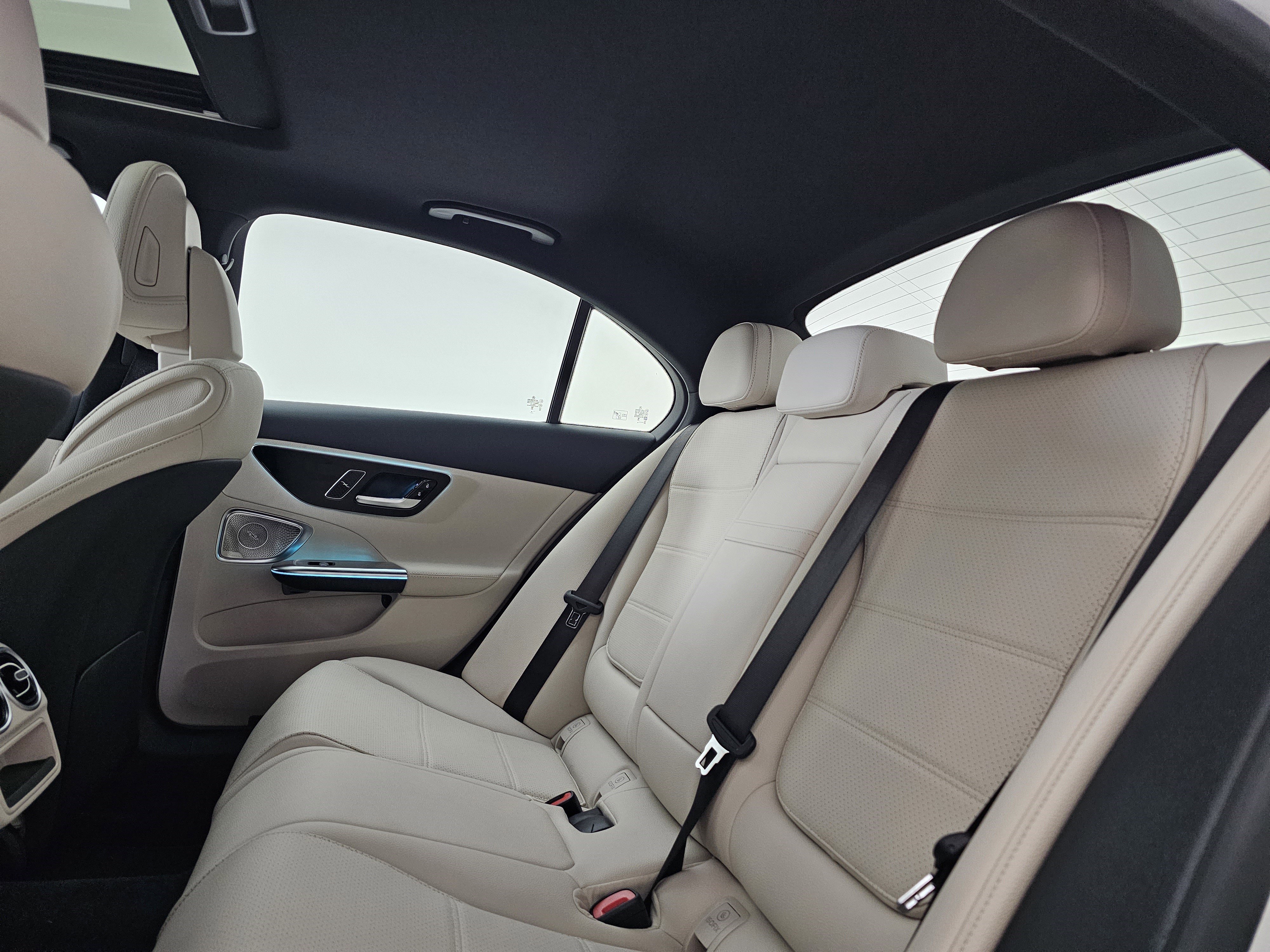 Used 2025 Mercedes-Benz C 300 4MATIC Sedan image 20