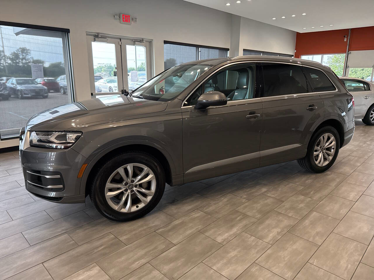 Used 2017 Audi Q7 3.0T Premium Plus image 4