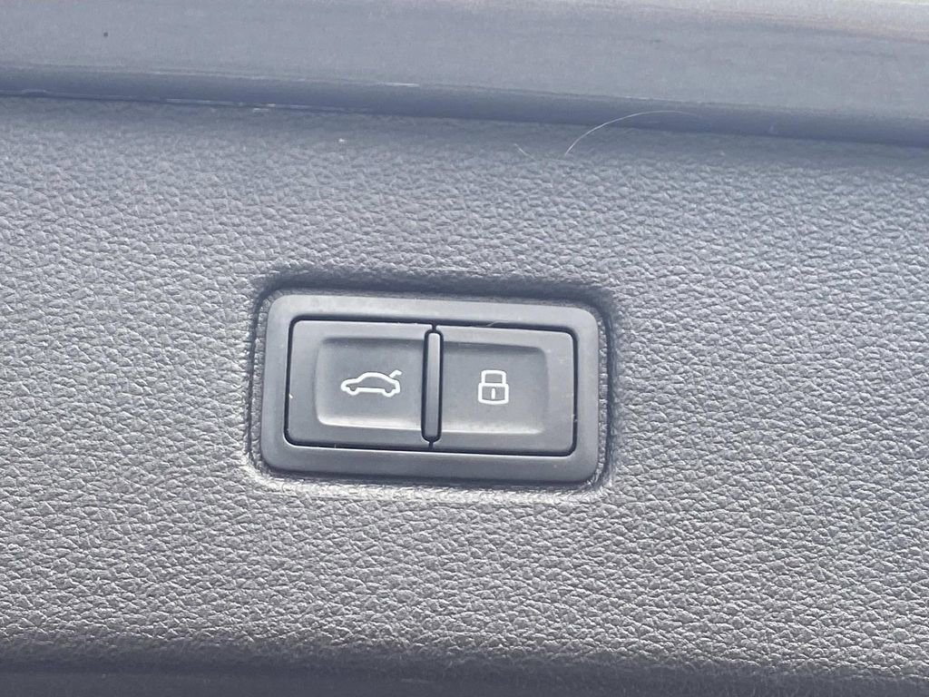 Used 2018 Audi Q7 2.0T Premium Plus w/ Premium Plus Package image 13