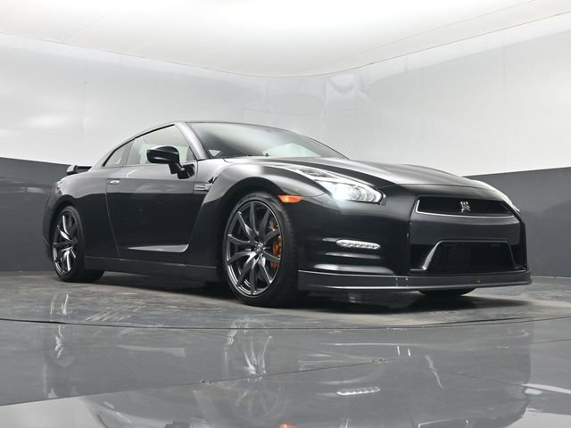 Used 2012 Nissan GT-R Premium image 32