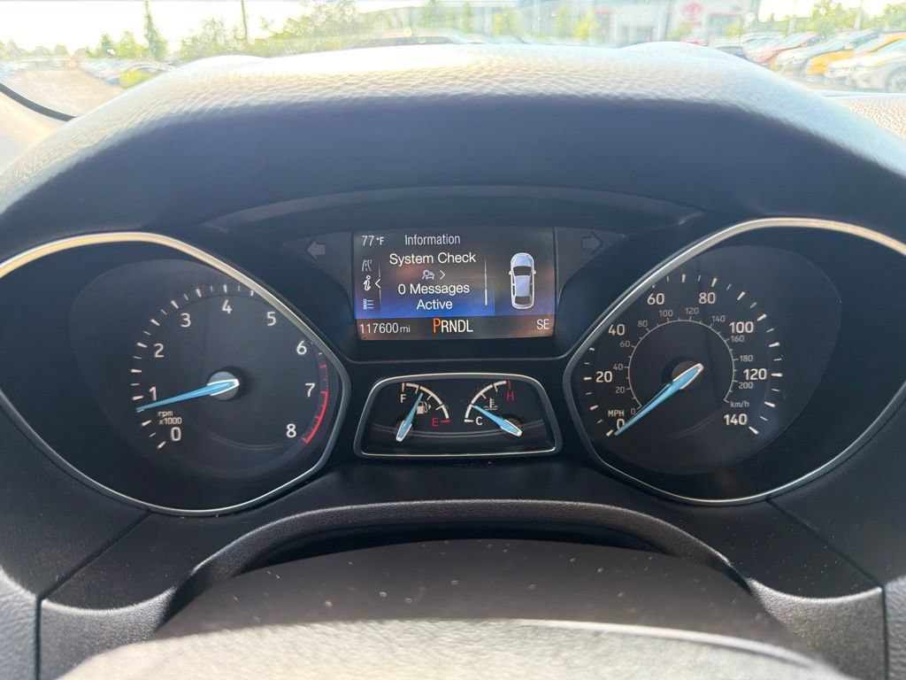 Used 2015 Ford Focus SE FWD image 22