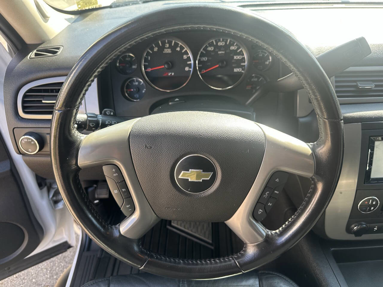 Used 2011 Chevrolet Tahoe LT w/ Luxury Package image 15