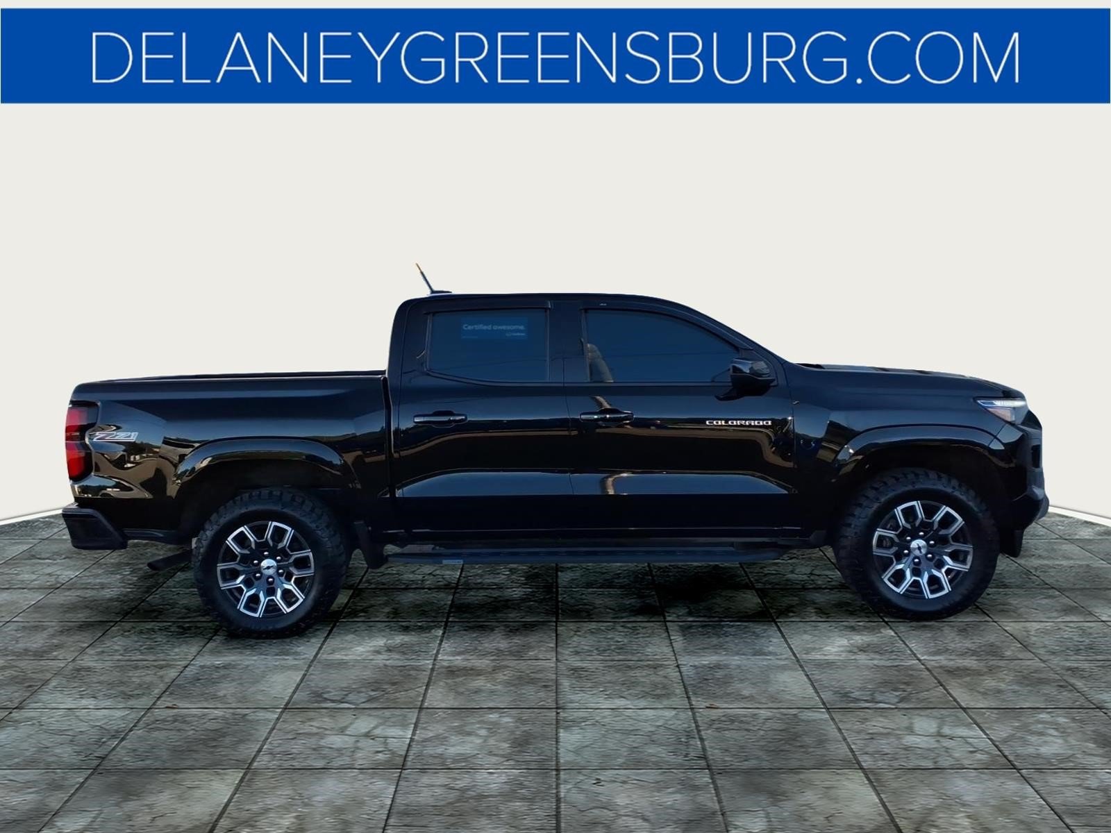 Used 2023 Chevrolet Colorado Z71 w/ Z71 Convenience Package 2 AWD/4WD image 3