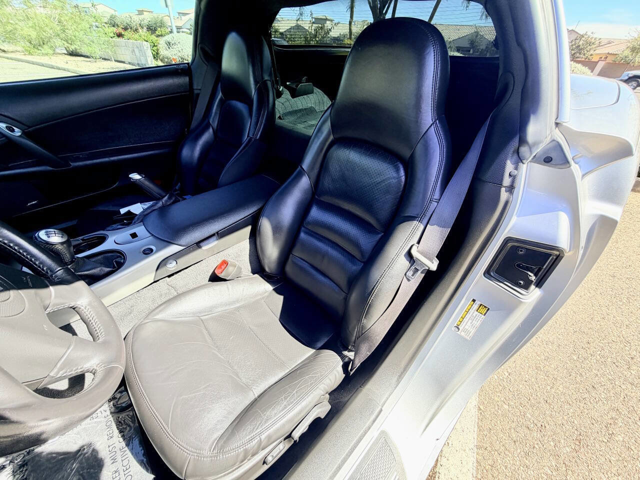 Used 2005 Chevrolet Corvette Coupe w/ Preferred Equipment Group RWD image 14