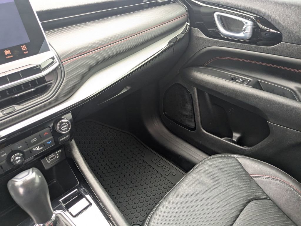 Used 2022 Jeep Compass Trailhawk w/ Trailhawk Elite Group image 24