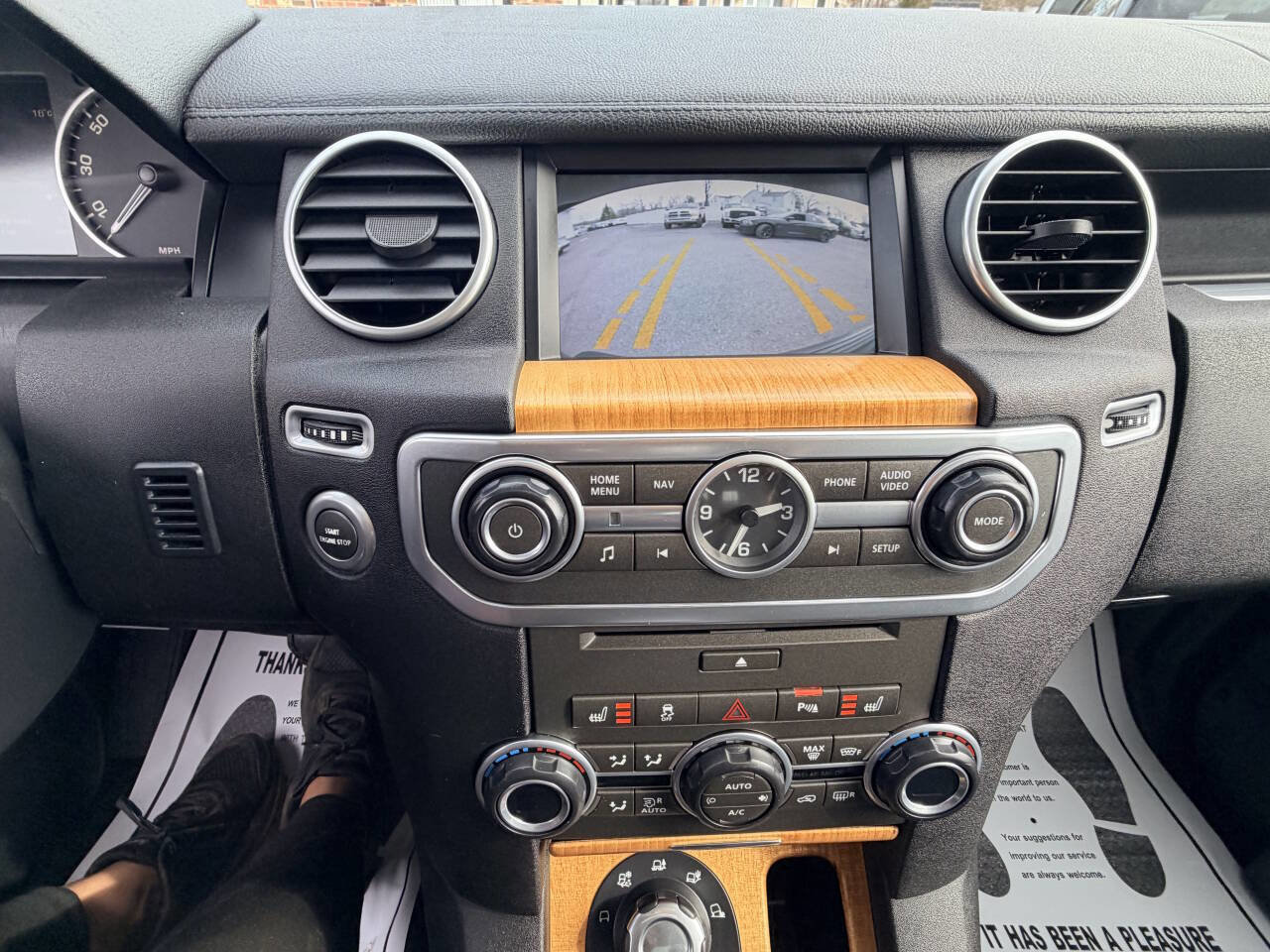 Used 2013 Land Rover LR4 HSE image 16