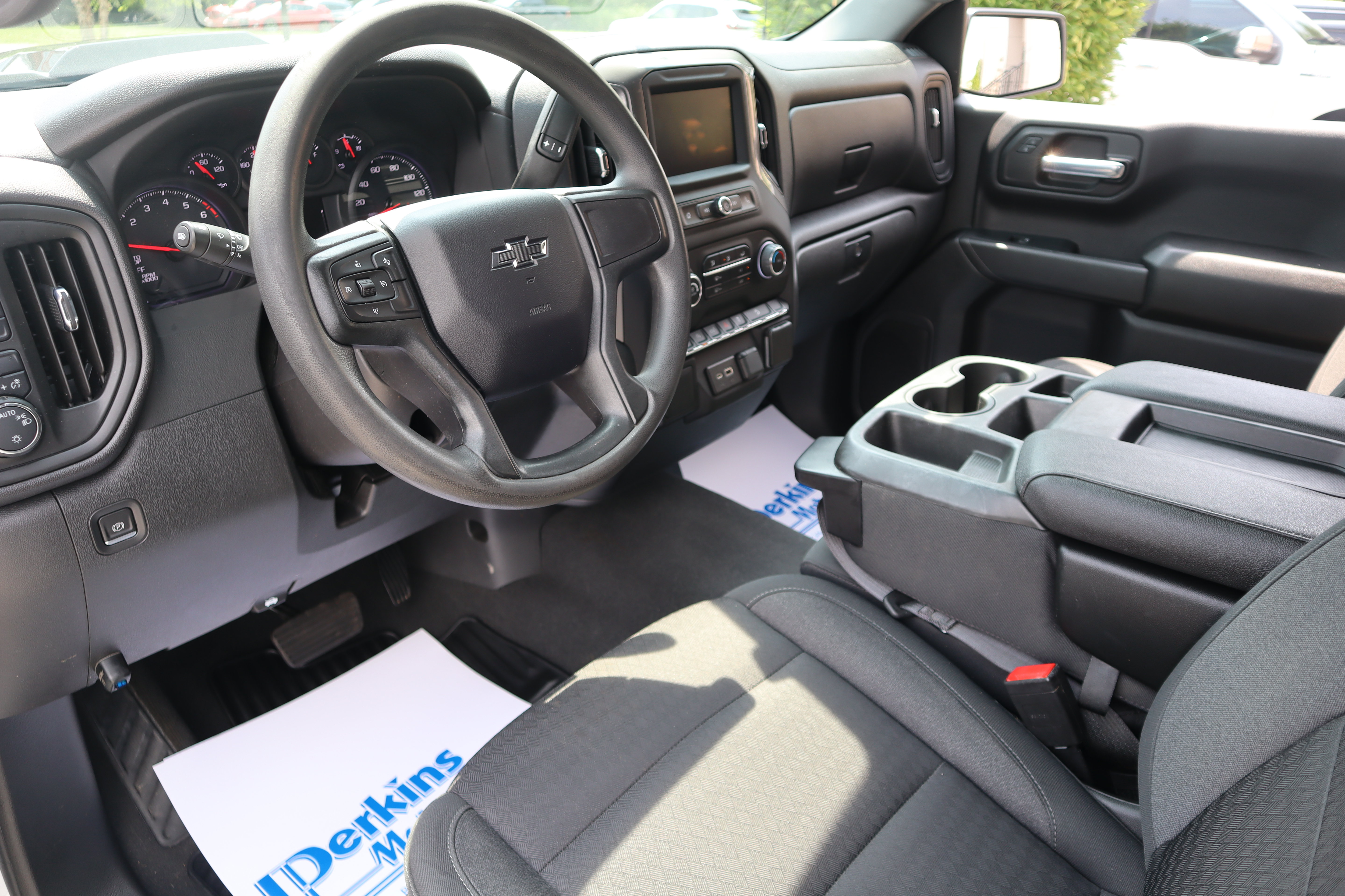 Used 2022 Chevrolet Silverado 1500 Custom Trail Boss AWD/4WD image 24