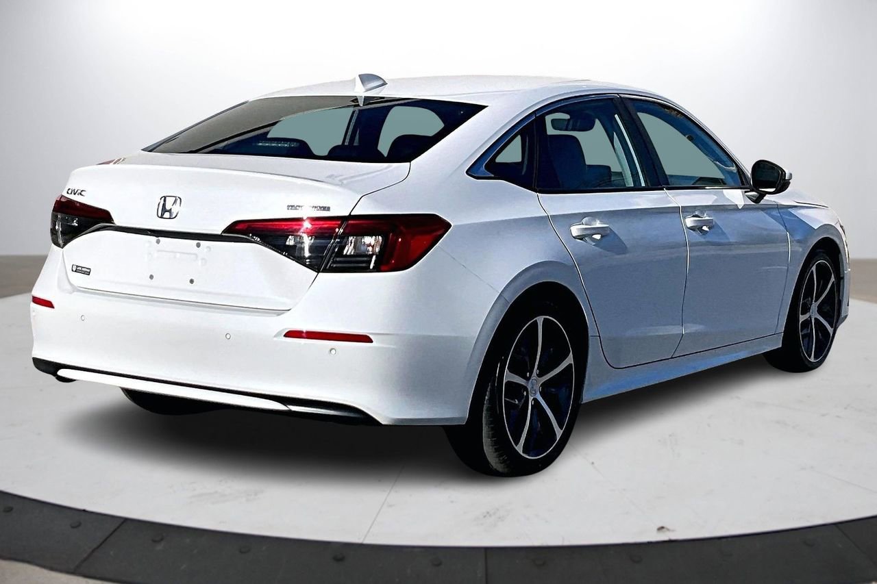 Used 2022 Honda Civic Touring image 9
