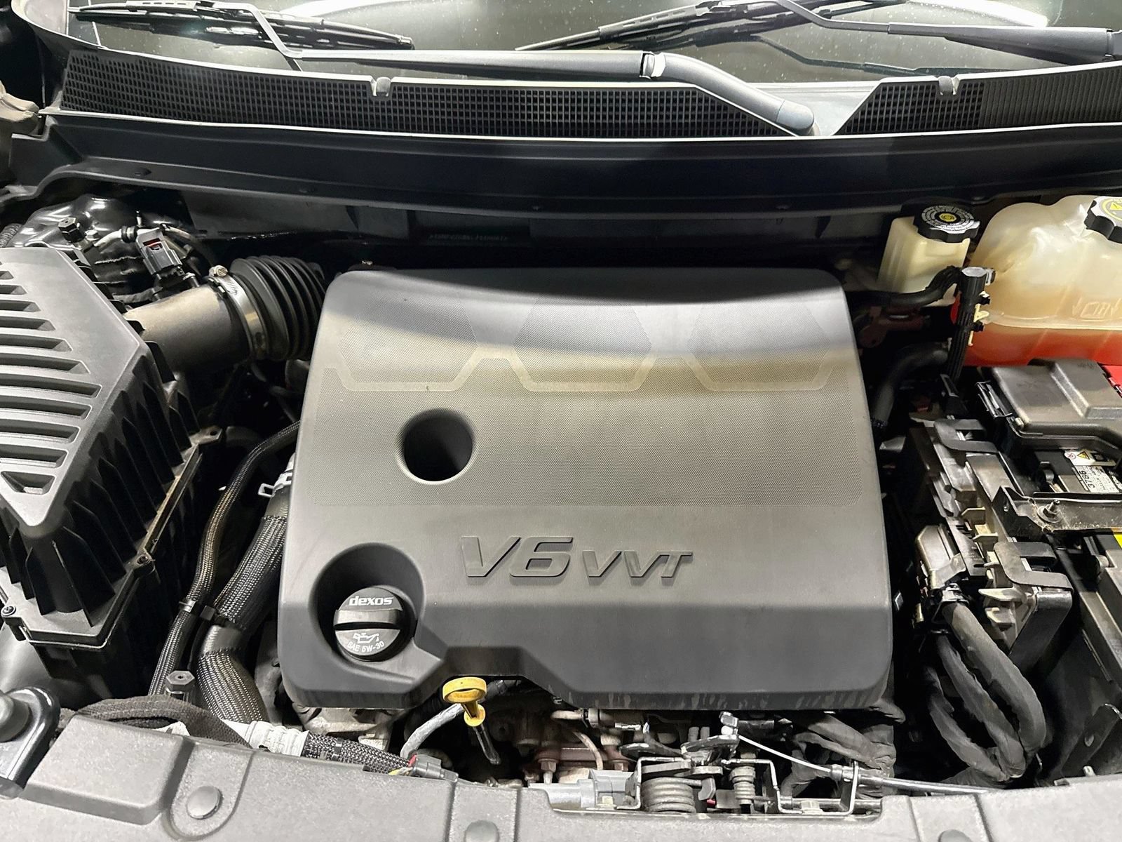Used 2020 Chevrolet Traverse RS AWD/4WD image 36