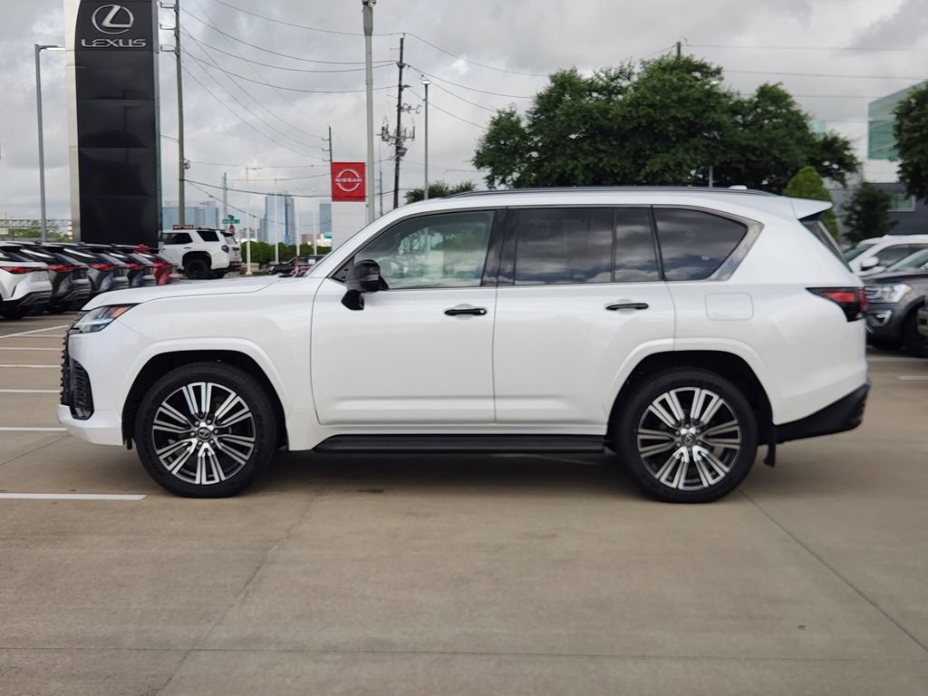 Used 2026 Lexus LX 700h Luxury w/ Appearance Package AWD/4WD image 4