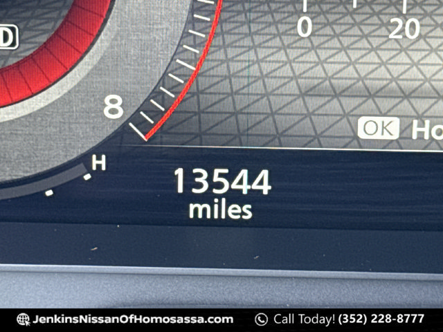 Certified 2025 Nissan Rogue SL FWD image 51