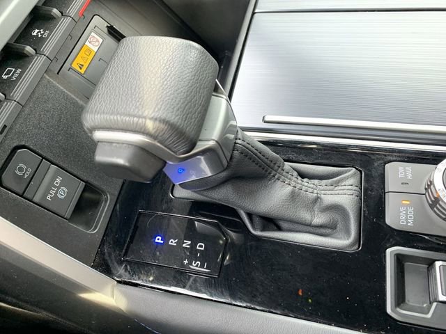 Used 2024 Toyota Tundra Platinum image 25