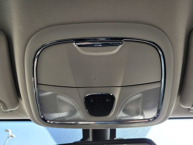 Used 2017 Jeep Cherokee Sport image 18