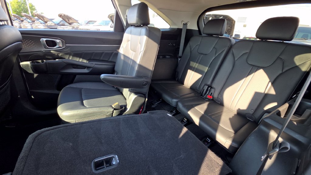 Used 2023 Kia Sorento SX AWD/4WD image 21