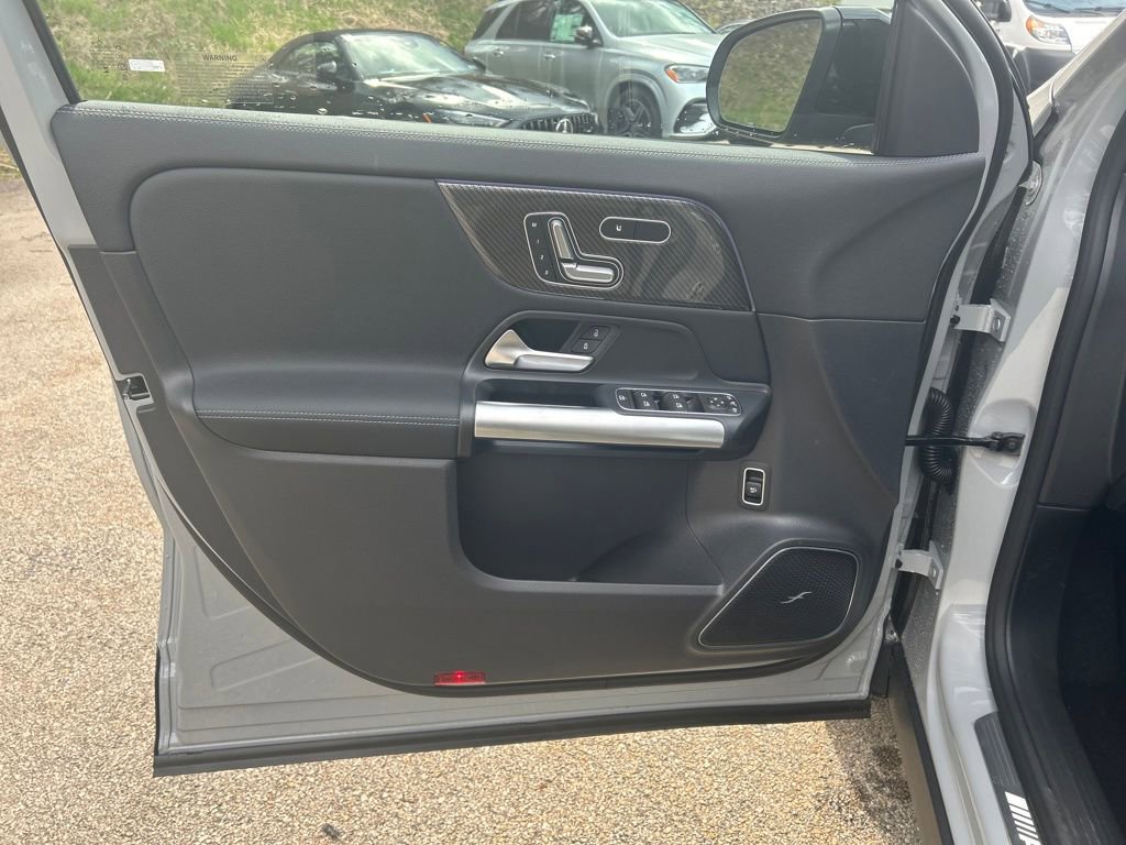 New 2026 Mercedes-Benz GLA 35 AMG 4MATIC image 12