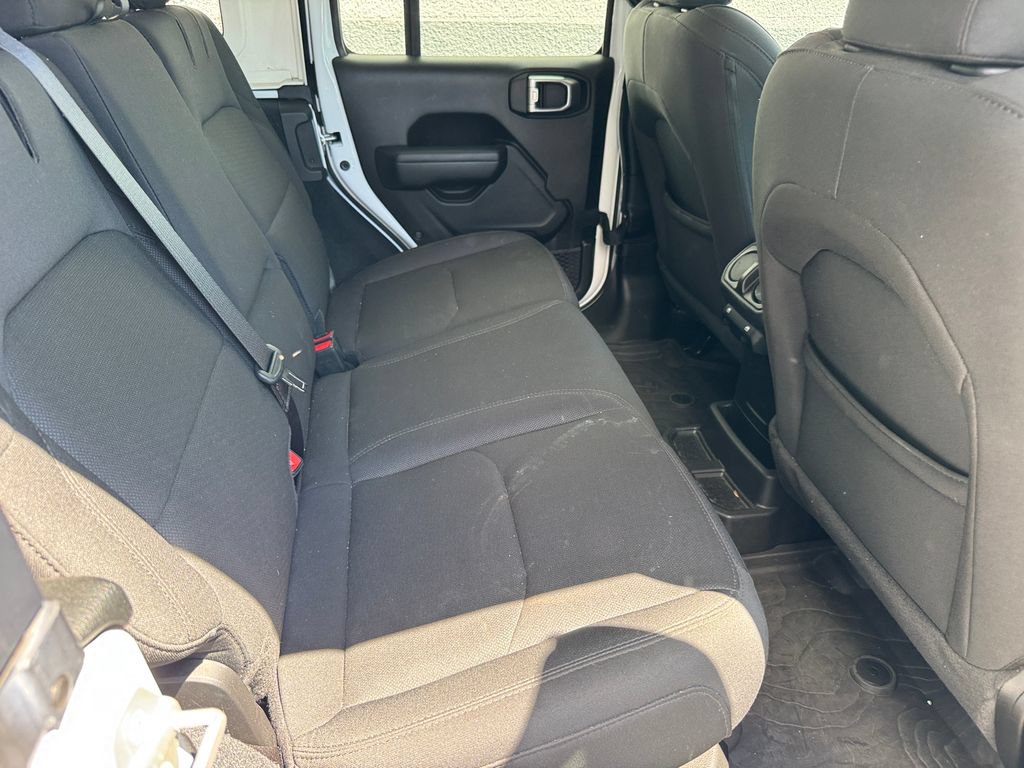 Used 2023 Jeep Wrangler Unlimited AWD/4WD image 21