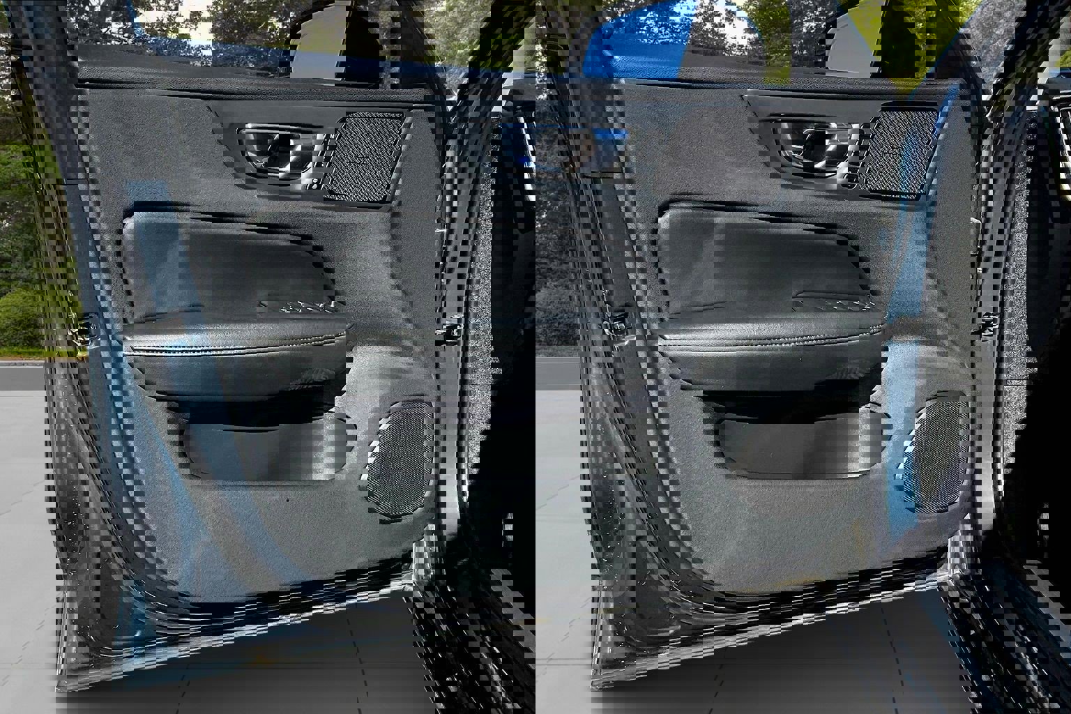 Used 2024 Volvo S60 B5 Plus image 22