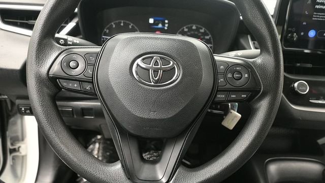 Used 2023 Toyota Corolla LE w/ Carpet Mat Package (TMS) FWD image 10