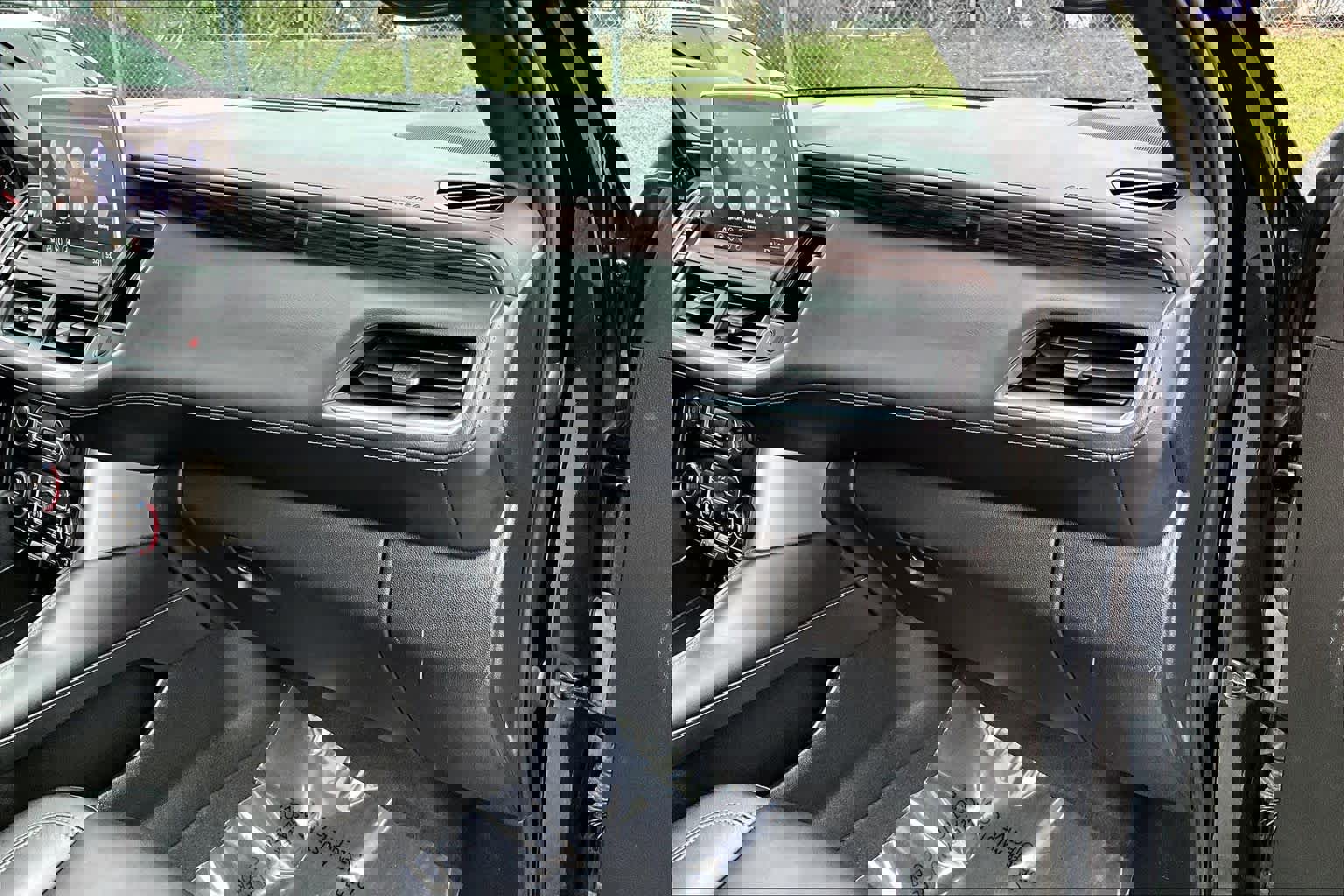 Used 2021 Chevrolet Tahoe LT w/ LT Signature Package image 19