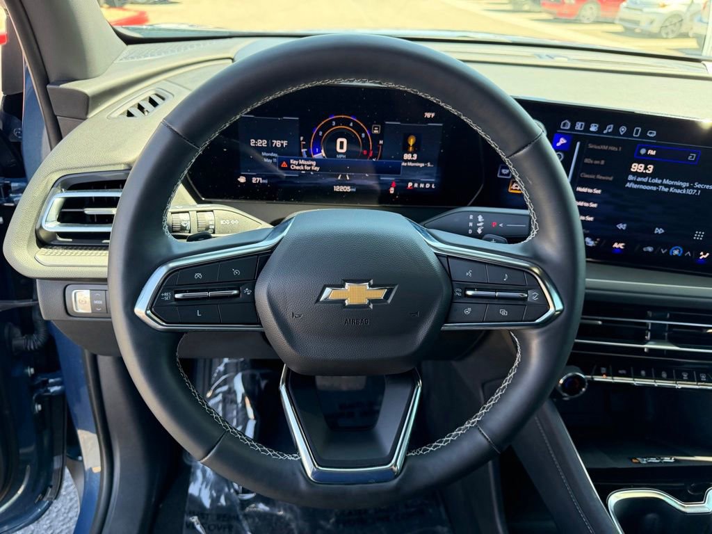 Used 2024 Chevrolet Traverse LT w/ Trailering Package FWD image 24
