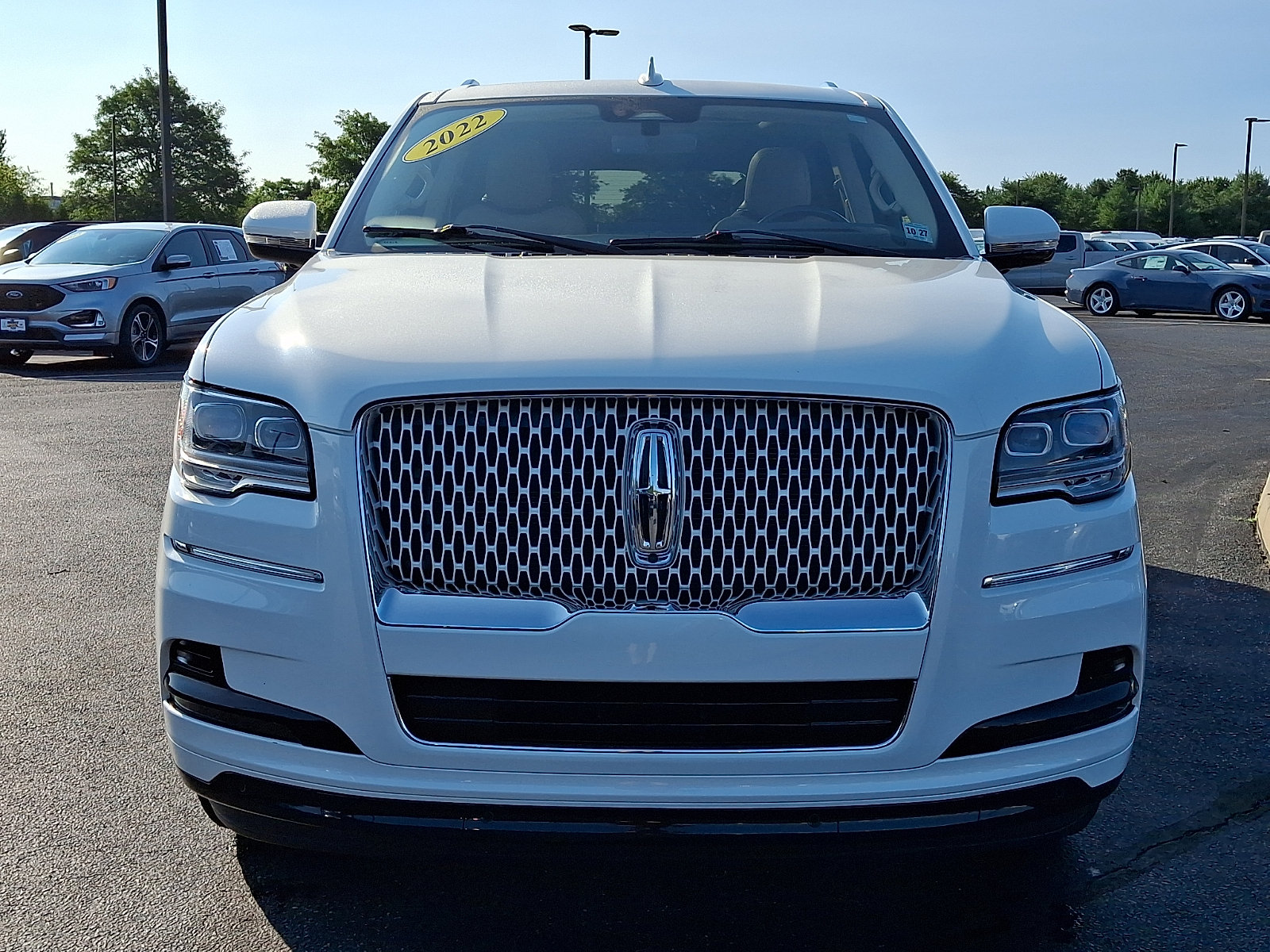 Used 2022 Lincoln Navigator Reserve w/ Monochromatic Package AWD/4WD image 2