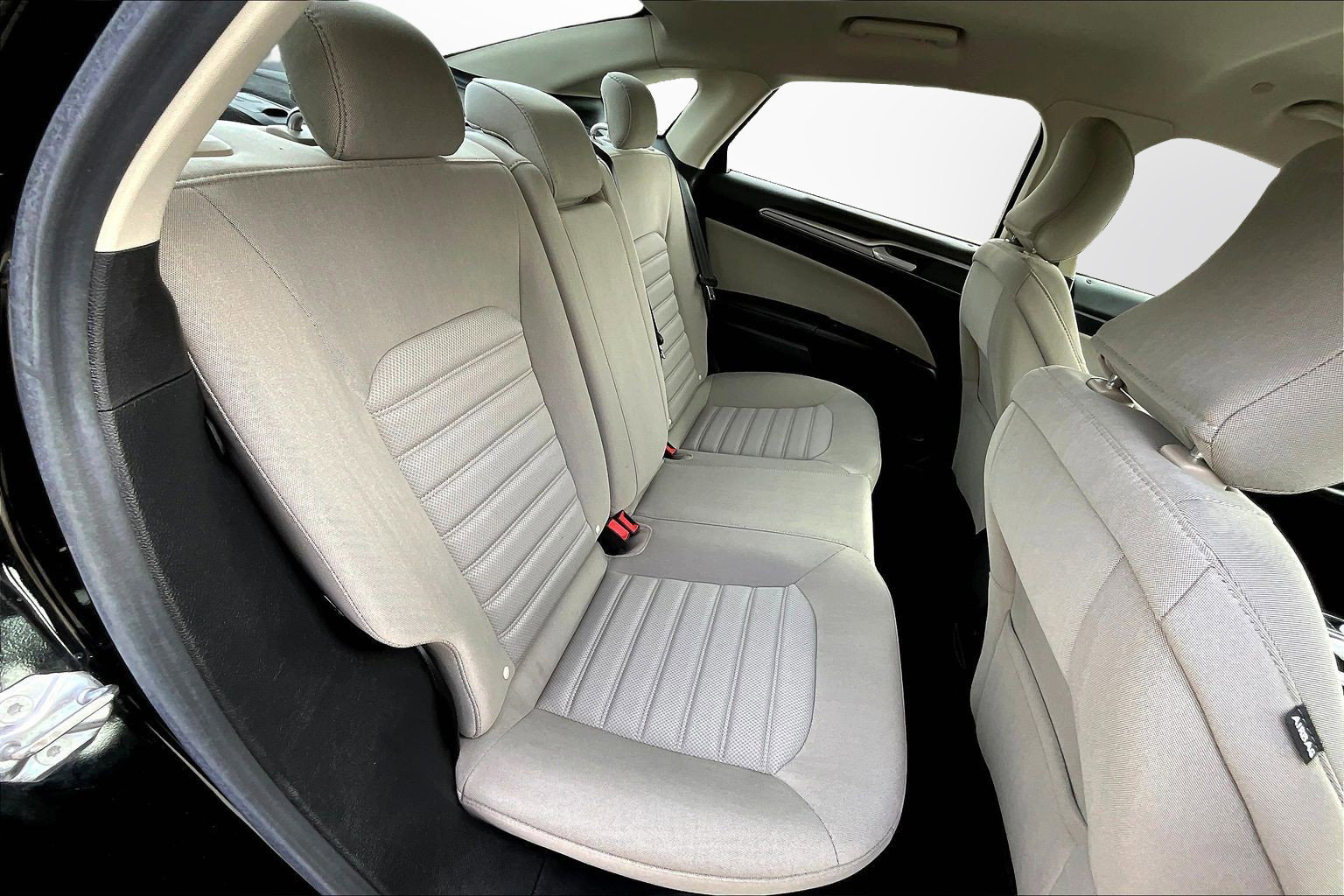 Used 2017 Ford Fusion S image 17