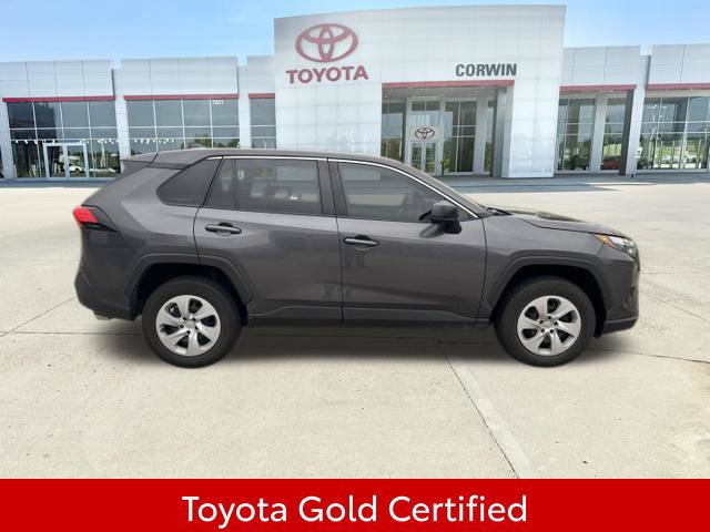 Used 2023 Toyota RAV4 LE AWD/4WD image 2