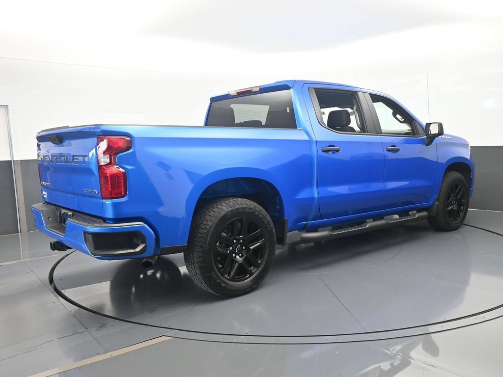 Used 2025 Chevrolet Silverado 1500 Custom w/ Turbomax Blackout Package RWD image 6