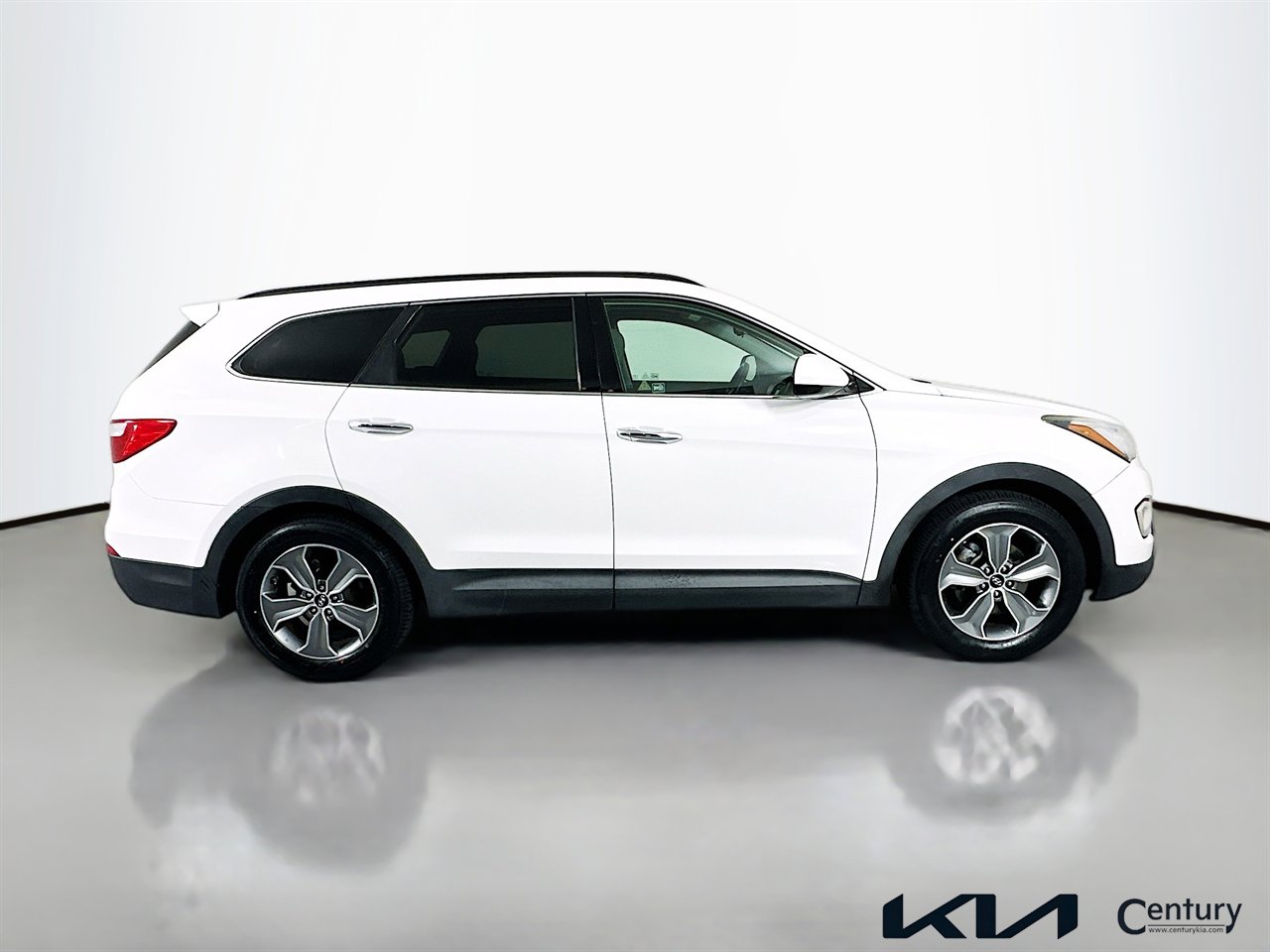 Used 2016 Hyundai Santa Fe SE image 4