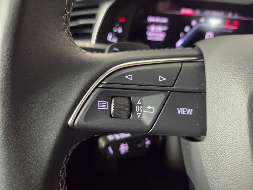 Used 2024 Audi Q8 Premium Plus AWD/4WD image 17