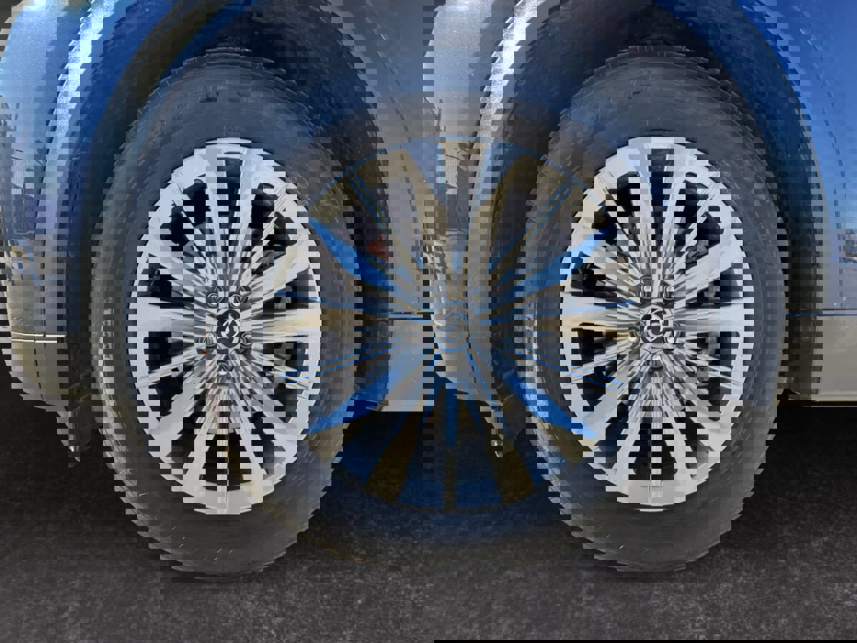 Used 2024 MAZDA CX-90 Plug-In Hybrid w/ Preferred image 9