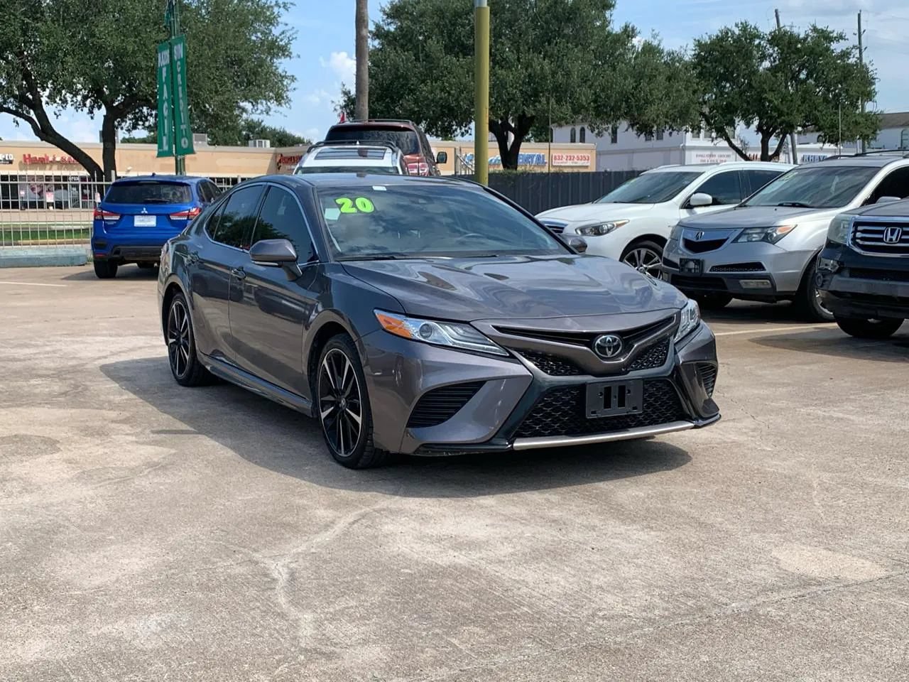 Used 2020 Toyota Camry XSE w/ Navigation Package FWD image 3