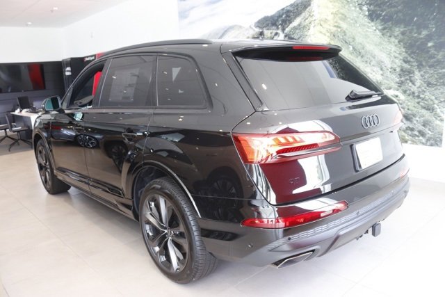 New 2025 Audi Q7 3.0T Prestige image 5