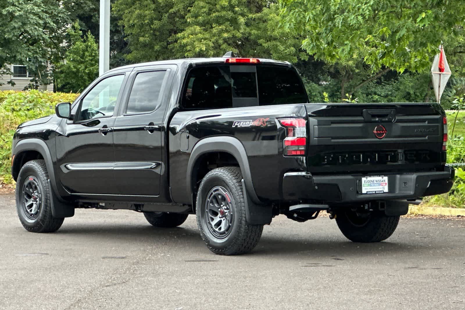 New 2026 Nissan Frontier PRO-4X w/ Tow Package AWD/4WD image 6