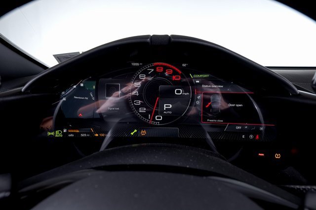 Used 2024 Ferrari Roma Spider image 34