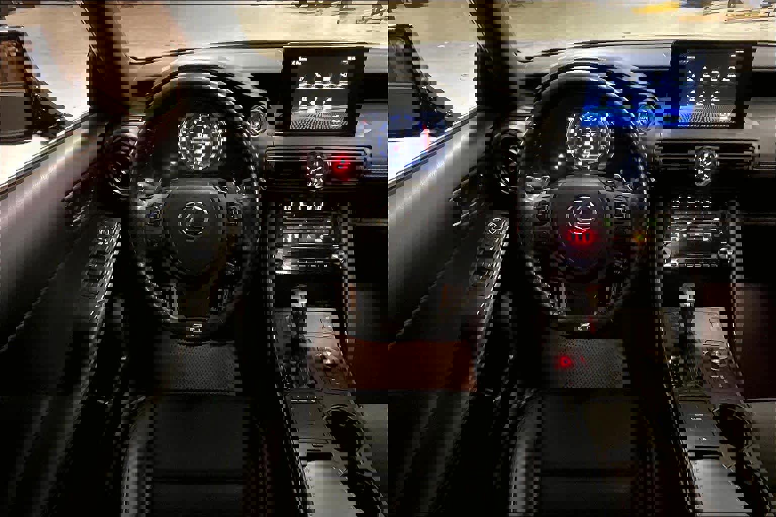 Used 2023 Lexus IS 350 F Sport w/ Memory Package image 5