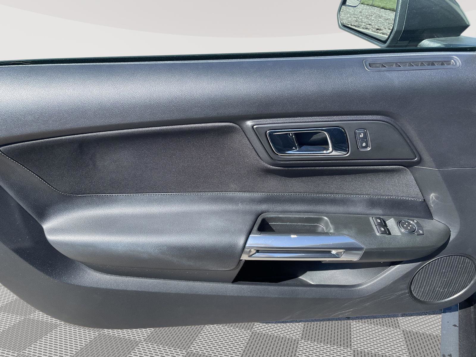 Used 2016 Ford Mustang Coupe w/ Equipment Group 051A image 10