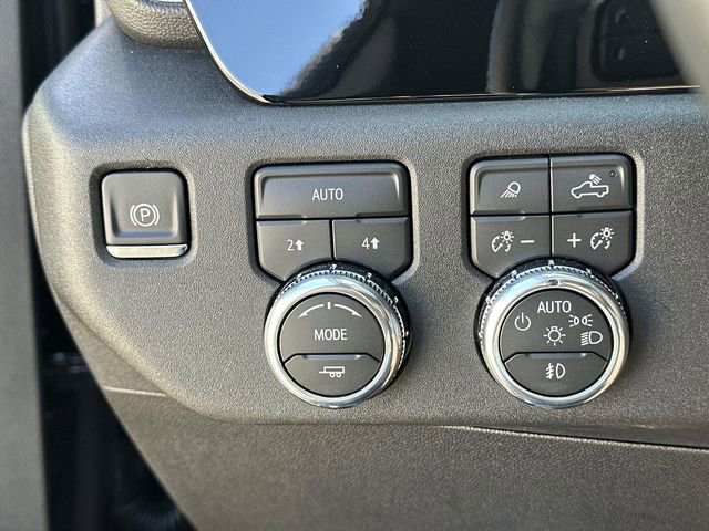 Used 2026 GMC Sierra 1500 SLT AWD/4WD image 17