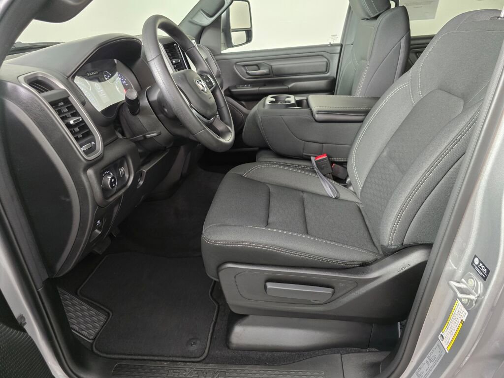 New 2025 RAM 1500 Tradesman w/ Night Edition image 16