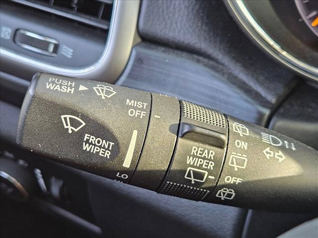Used 2019 Jeep Grand Cherokee Altitude RWD image 4