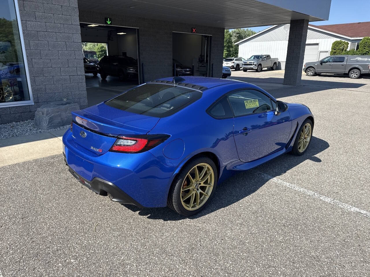Used 2024 Subaru BRZ tS RWD image 3