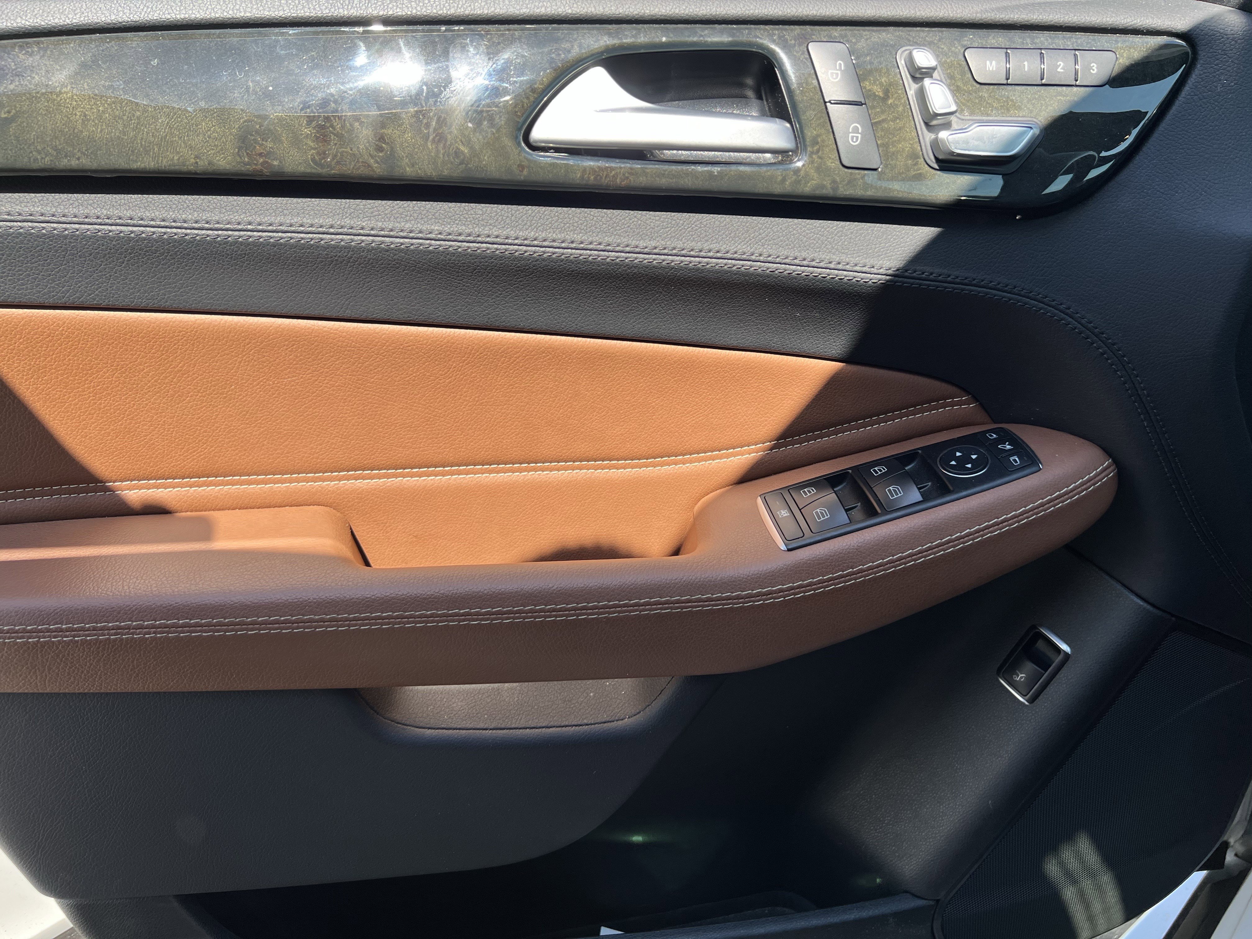 Used 2016 Mercedes-Benz GLE 400 4MATIC image 14