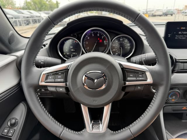 Certified 2026 MAZDA MX-5 Miata Club RWD image 15
