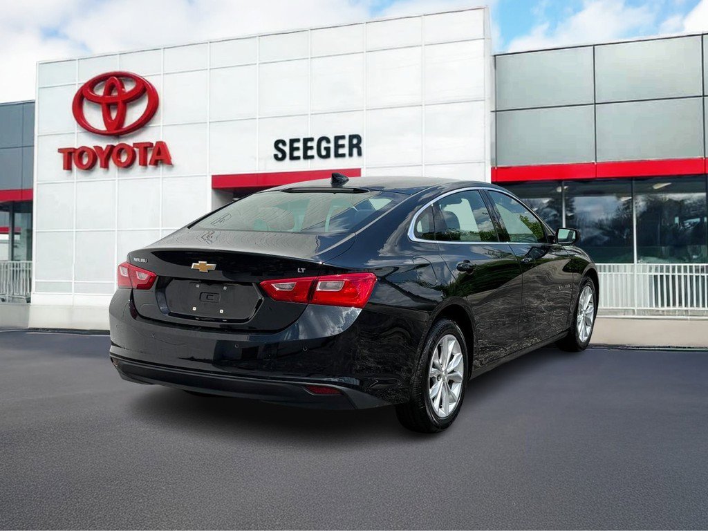 Used 2024 Chevrolet Malibu LT image 3