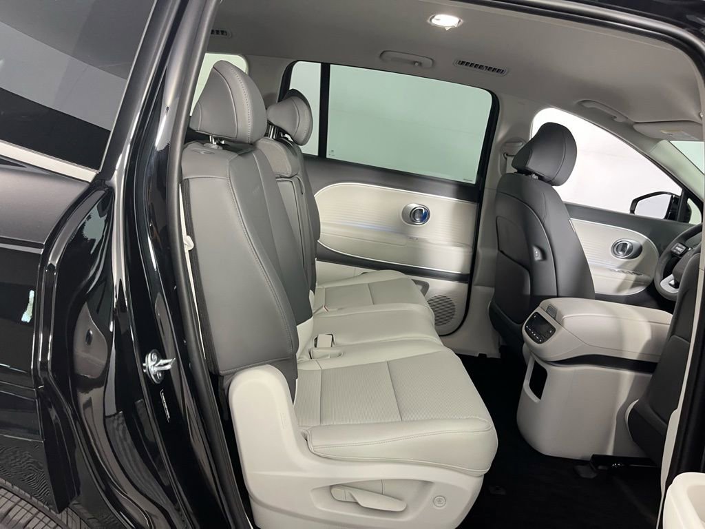 Used 2026 Hyundai Ioniq 9 SEL image 27