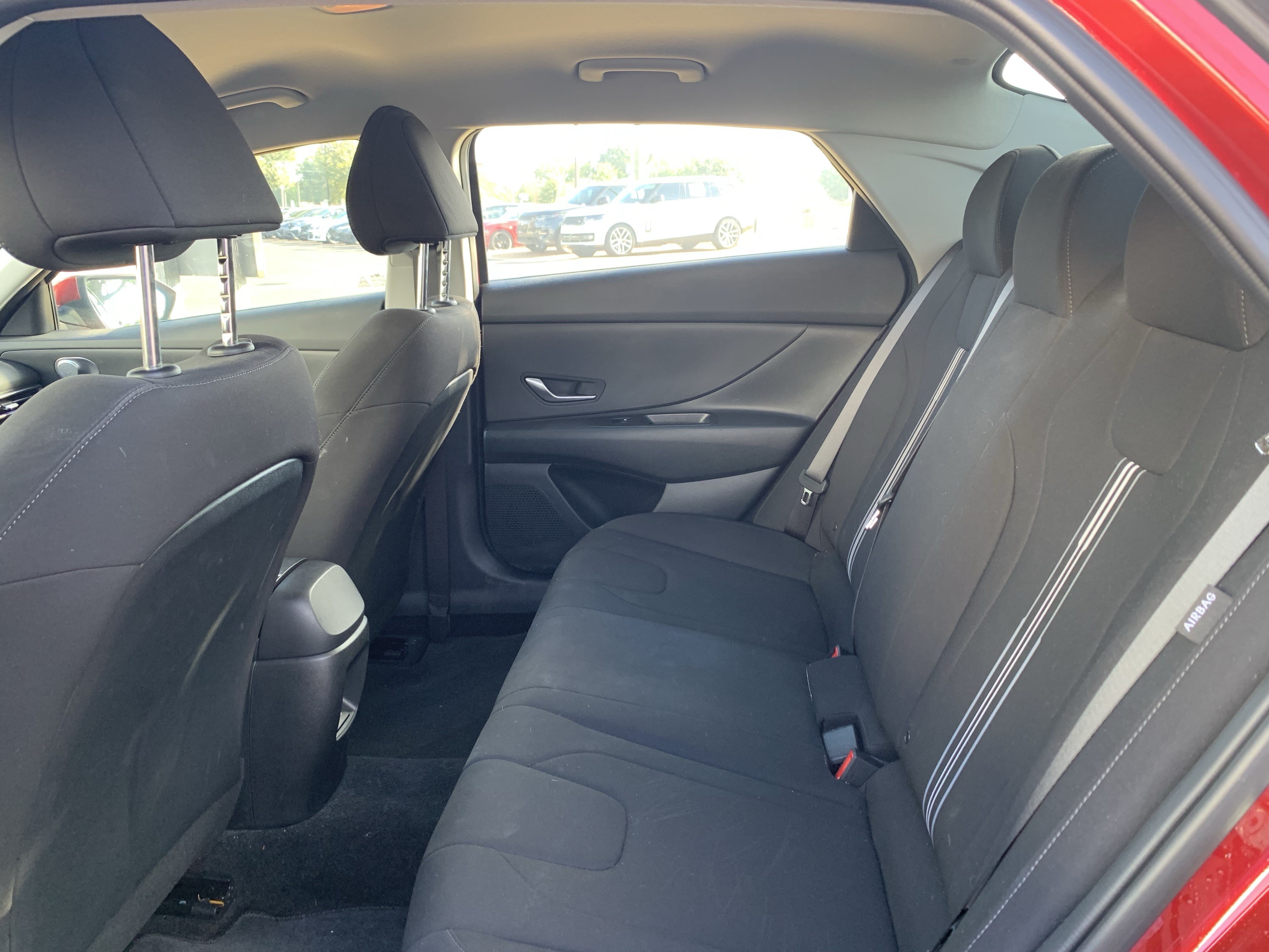 Used 2024 Hyundai Elantra SEL FWD image 32