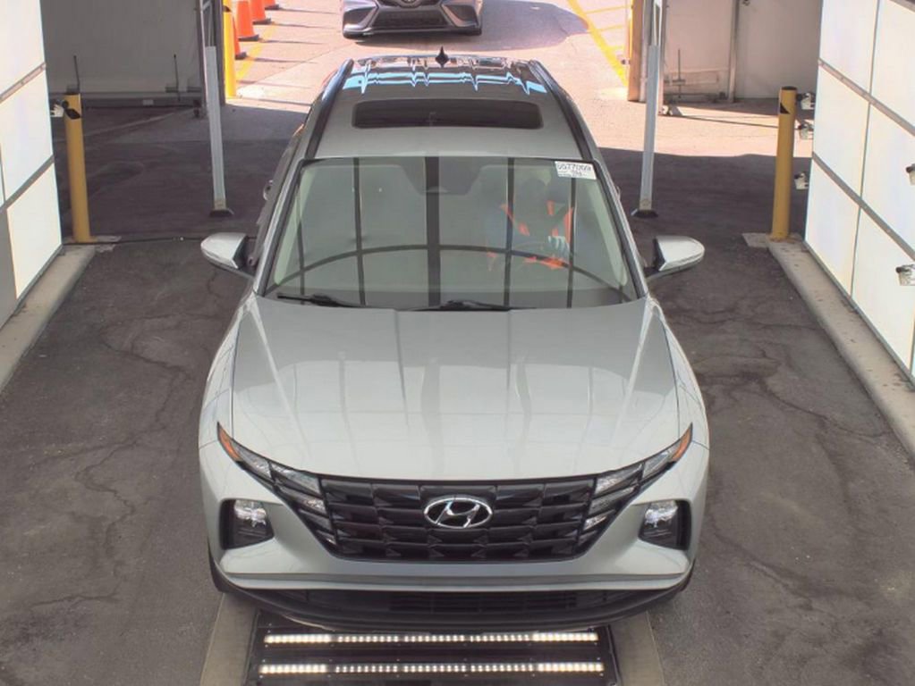 Used 2023 Hyundai Tucson SEL w/ Convenience Package image 2