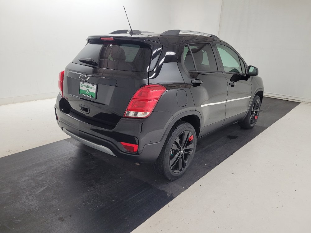 Used 2020 Chevrolet Trax LT w/ Redline Edition AWD/4WD image 9