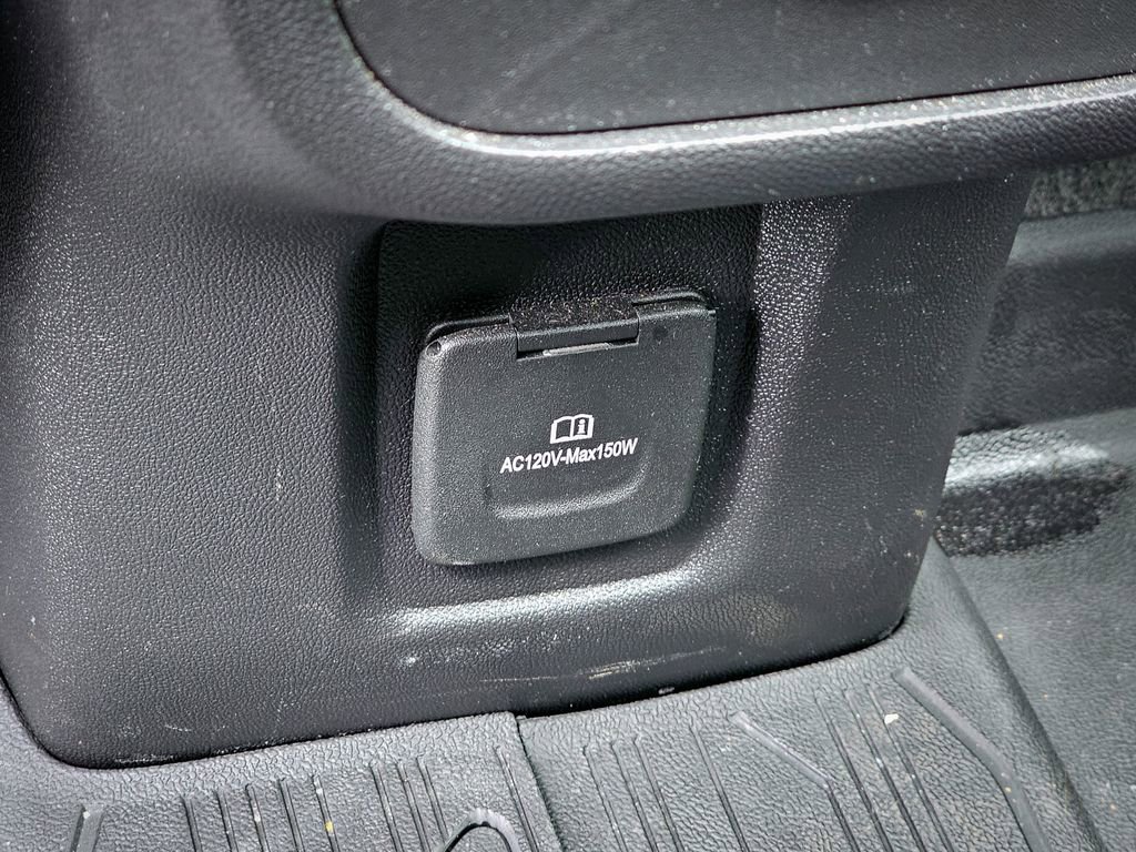 Used 2022 GMC Terrain SLT w/ Infotainment Package II AWD/4WD image 39