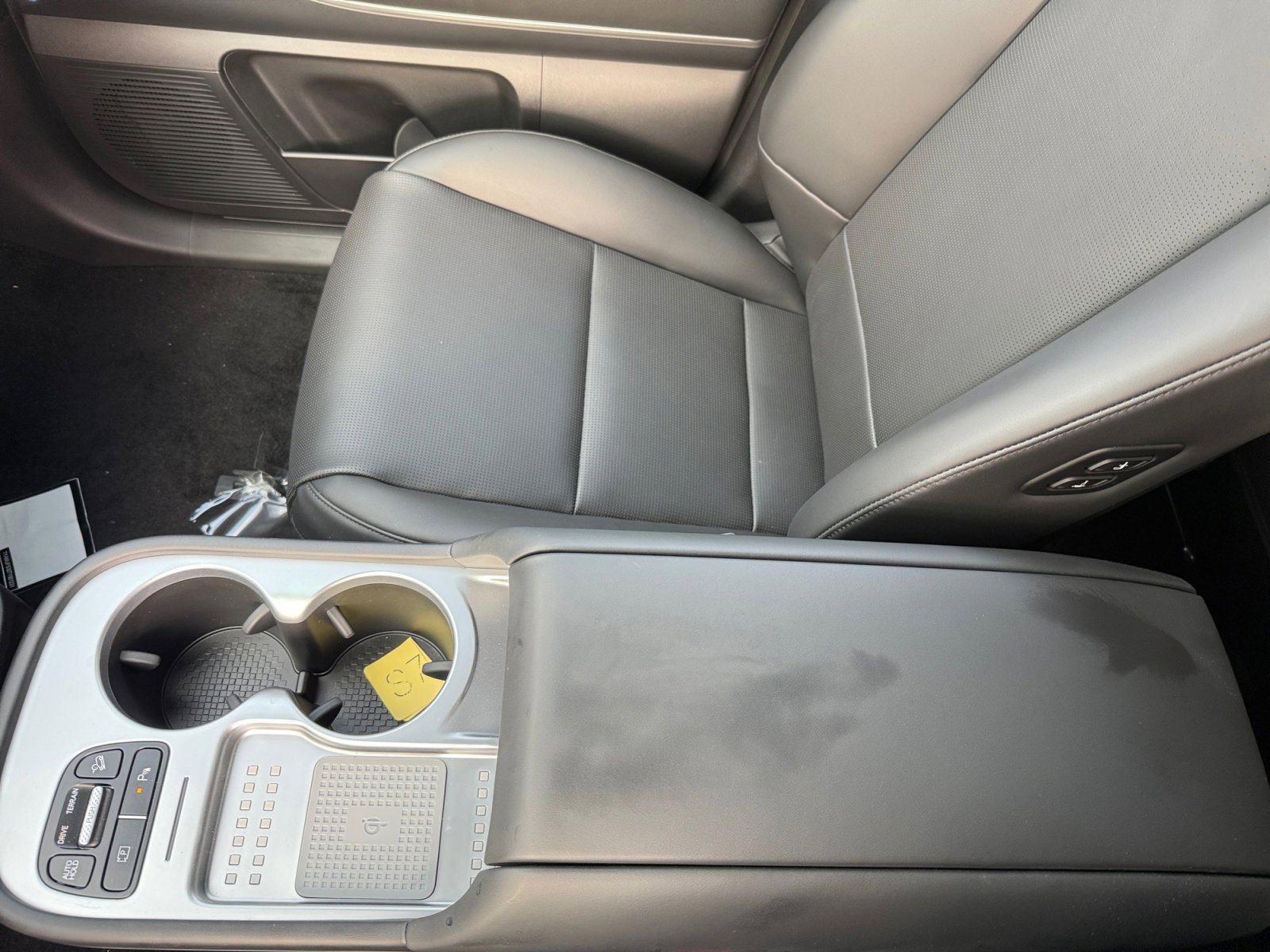 New 2026 Hyundai Ioniq 9 SEL w/ Tow & Go Package image 14